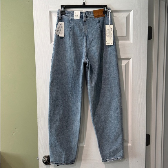 Aritzia Denim Forum The Luanne Jeans - Picture 6 of 14